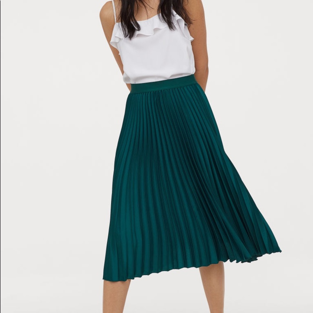 H&M Emerald Green Pleated Midi Skirt